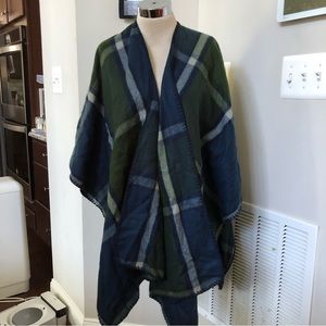 Woolrich Checkered Cape Wrap